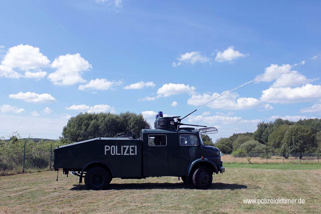 Sommerfest-Polizeioldtimer-Museum_2012 (139).jpg